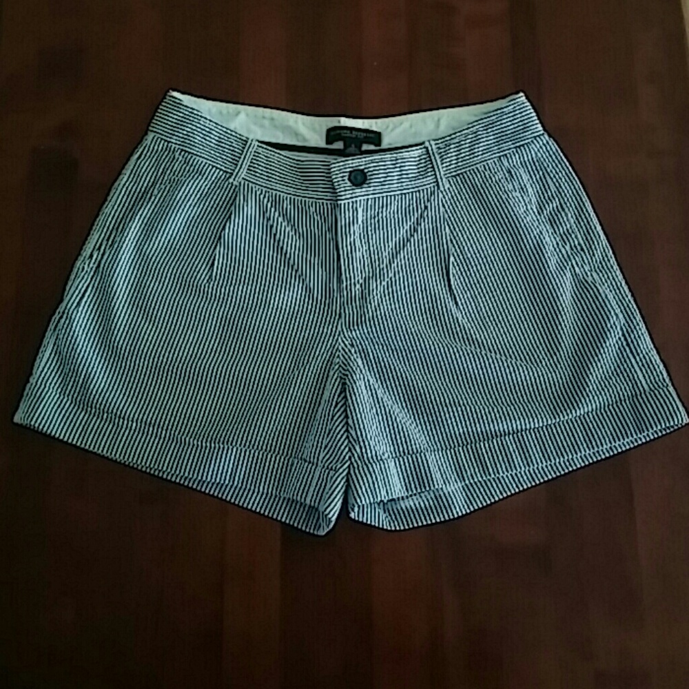 Banana Republic Martin fit.  Size 4.
